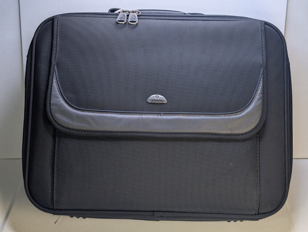 Samsonite 17" Laptop Briefcase Black Business Travel Bag Shoulder Strap 67413